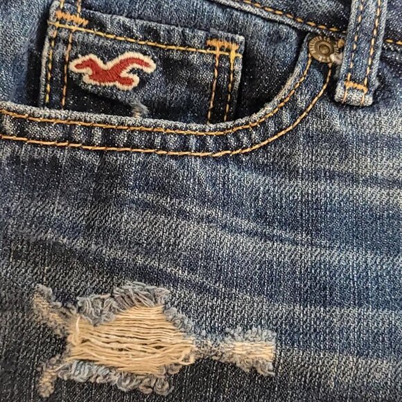 Hollister Dark Wash Low Rise Jeans - Size 1R (W25 L33) Inseam 30 - Picture 2 of 6